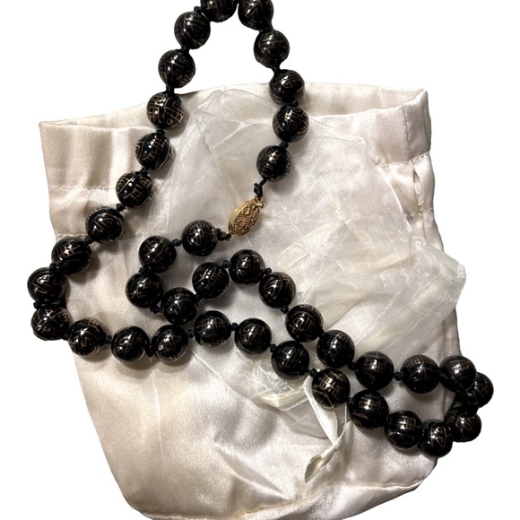 Asian inspired necklace made in Vancouver Island. - Picture 1 of 3